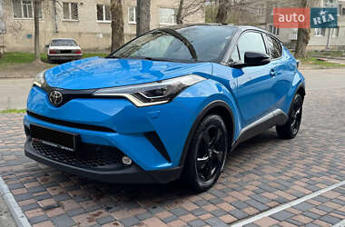 Внедорожник / Кроссовер Toyota C-HR 2019 в Днепре