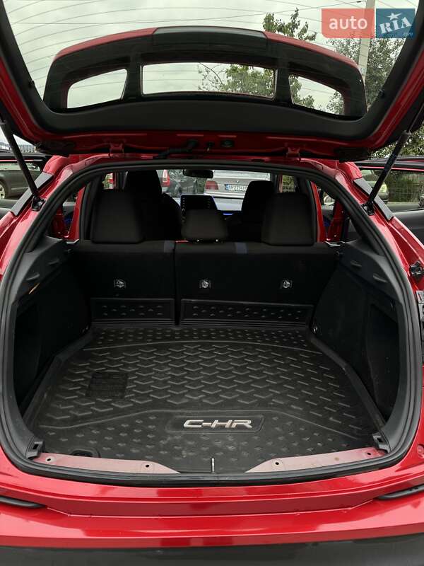 Позашляховик / Кросовер Toyota C-HR 2020 в Львові