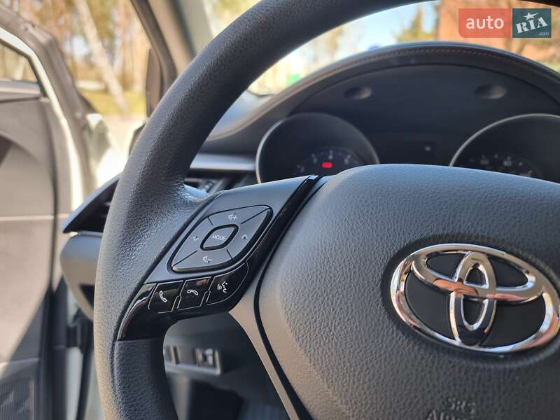 Позашляховик / Кросовер Toyota C-HR 2020 в Києві
