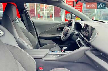 Внедорожник / Кроссовер Toyota C-HR 2023 в 
