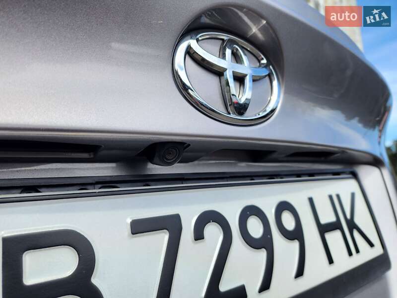 Позашляховик / Кросовер Toyota C-HR 2018 в Києві фото 14 Позашляховик / Кросовер Toyota C-HR 2018 в Києві