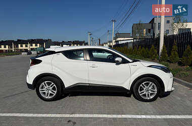 Позашляховик / Кросовер Toyota C-HR 2021 в Тернополі