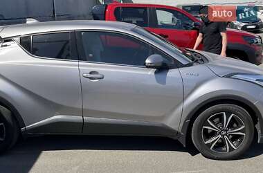 Позашляховик / Кросовер Toyota C-HR 2020 в Києві
