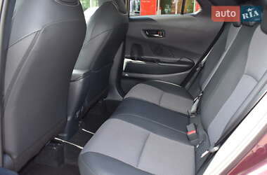 Позашляховик / Кросовер Toyota C-HR 2023 в 