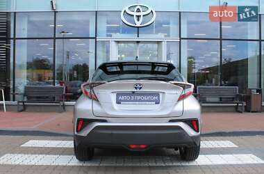 Позашляховик / Кросовер Toyota C-HR 2019 в 