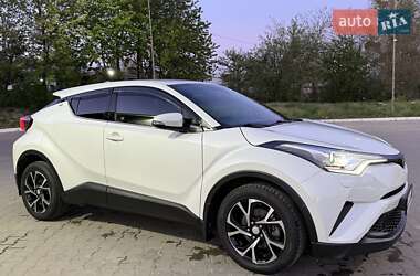 Toyota C-HR 2018 Toyota C-HR 2018