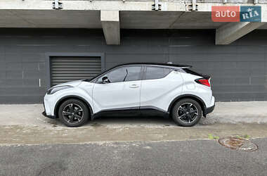 Позашляховик / Кросовер Toyota C-HR 2021 в Києві