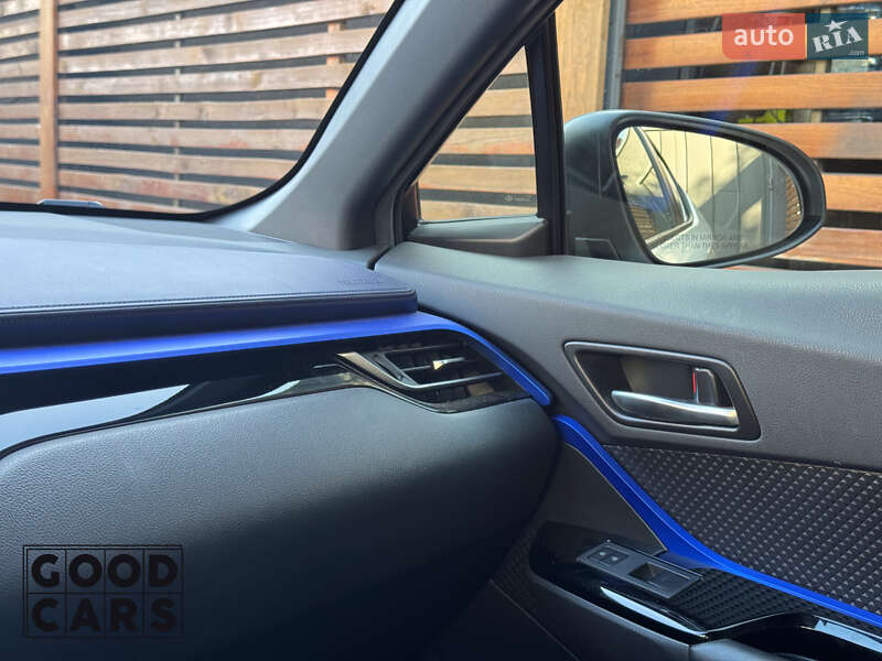 Внедорожник / Кроссовер Toyota C-HR 2019 в Одессе
