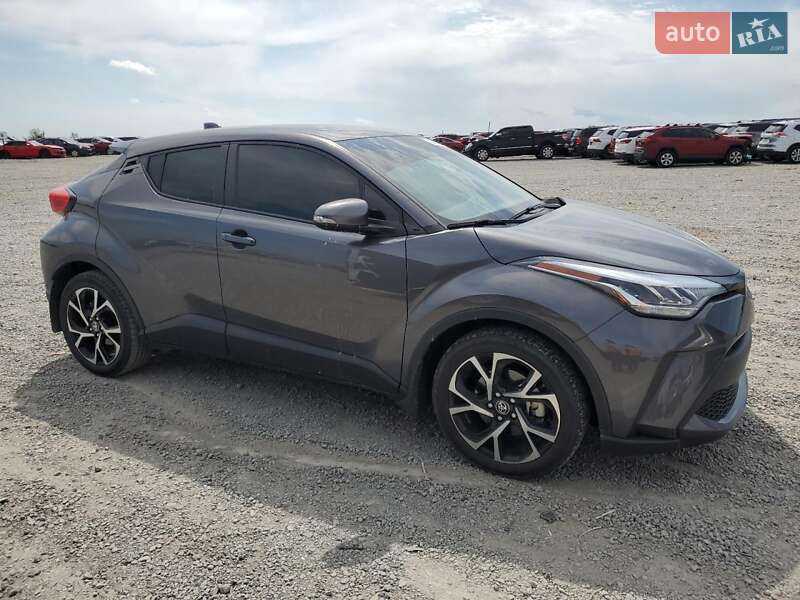 Внедорожник / Кроссовер Toyota C-HR 2021 в Хмельницком