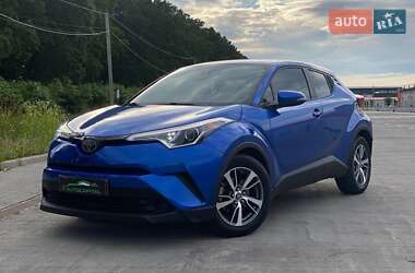 Внедорожник / Кроссовер Toyota C-HR 2018 в Киеве
