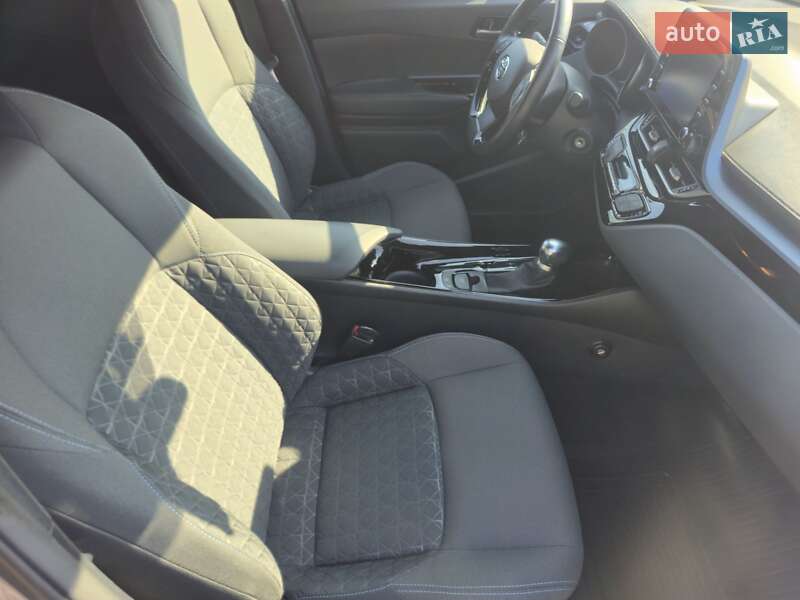 Внедорожник / Кроссовер Toyota C-HR 2020 в Одессе