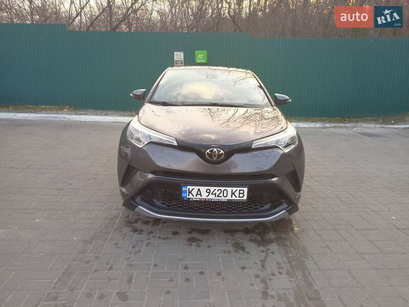 Toyota C-HR 2017