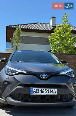 Внедорожник / Кроссовер Toyota C-HR 2022 в Виннице