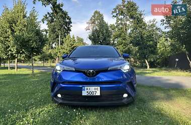 Внедорожник / Кроссовер Toyota C-HR 2019 в 
