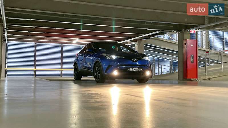 Позашляховик / Кросовер Toyota C-HR 2018 в Вінниці