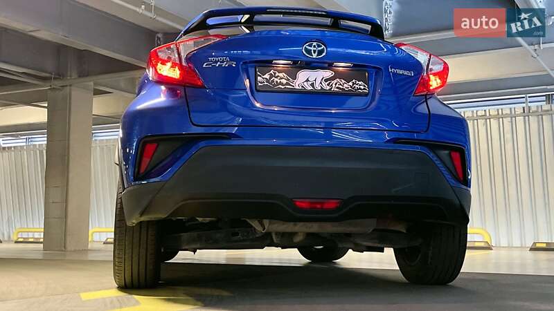 Позашляховик / Кросовер Toyota C-HR 2018 в Вінниці