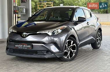 Внедорожник / Кроссовер Toyota C-HR 2019 в Николаеве