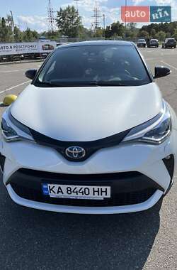 Позашляховик / Кросовер Toyota C-HR 2020 в Києві