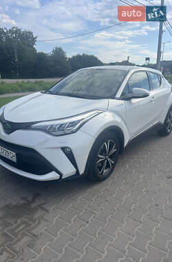 Позашляховик / Кросовер Toyota C-HR 2019 в Києві