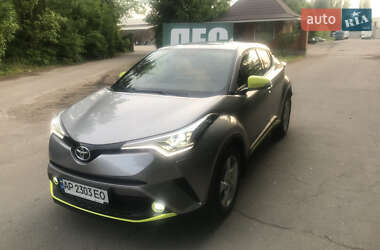 Внедорожник / Кроссовер Toyota C-HR 2017 в Киеве