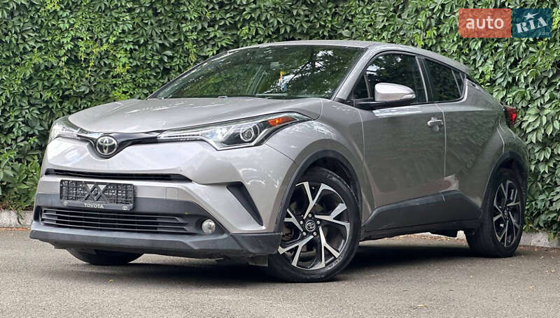 Позашляховик / Кросовер Toyota C-HR 2017 в Калинівці