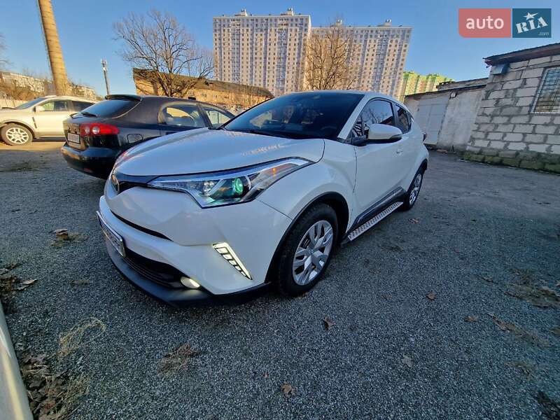 Toyota C-HR 2019