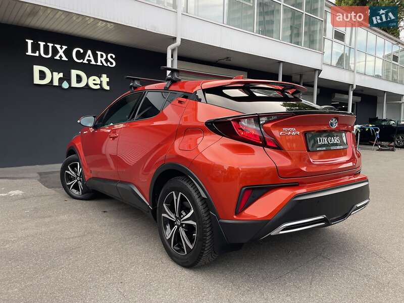 Позашляховик / Кросовер Toyota C-HR 2020 в Києві фото 38 Позашляховик / Кросовер Toyota C-HR 2020 в Києві