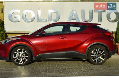 Позашляховик / Кросовер Toyota C-HR 2017 в 