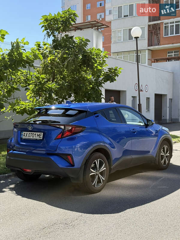 Внедорожник / Кроссовер Toyota C-HR 2020 в Харькове фото 2 Внедорожник / Кроссовер Toyota C-HR 2020 в Харькове