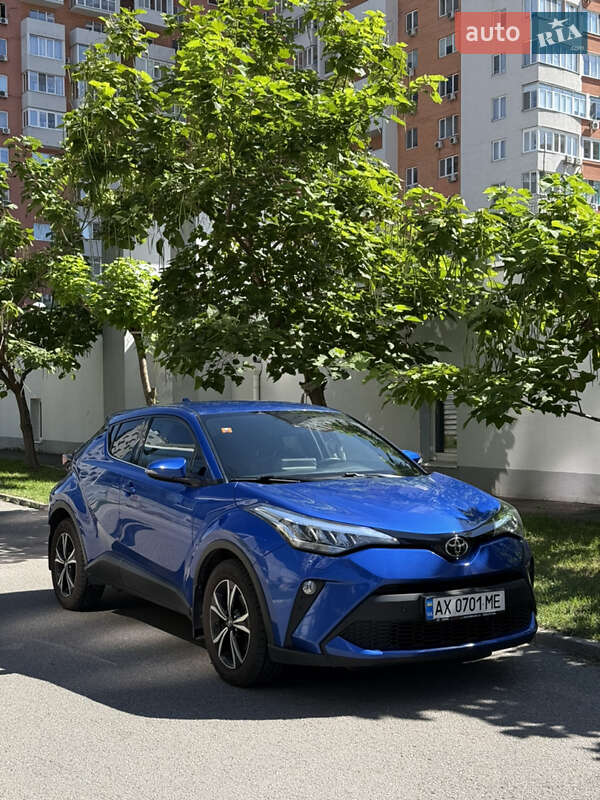 Внедорожник / Кроссовер Toyota C-HR 2020 в Харькове фото 3 Внедорожник / Кроссовер Toyota C-HR 2020 в Харькове