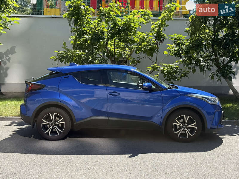 Внедорожник / Кроссовер Toyota C-HR 2020 в Харькове фото 9 Внедорожник / Кроссовер Toyota C-HR 2020 в Харькове