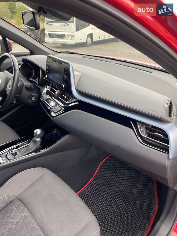 Позашляховик / Кросовер Toyota C-HR 2020 в Рівному фото 18 Позашляховик / Кросовер Toyota C-HR 2020 в Рівному