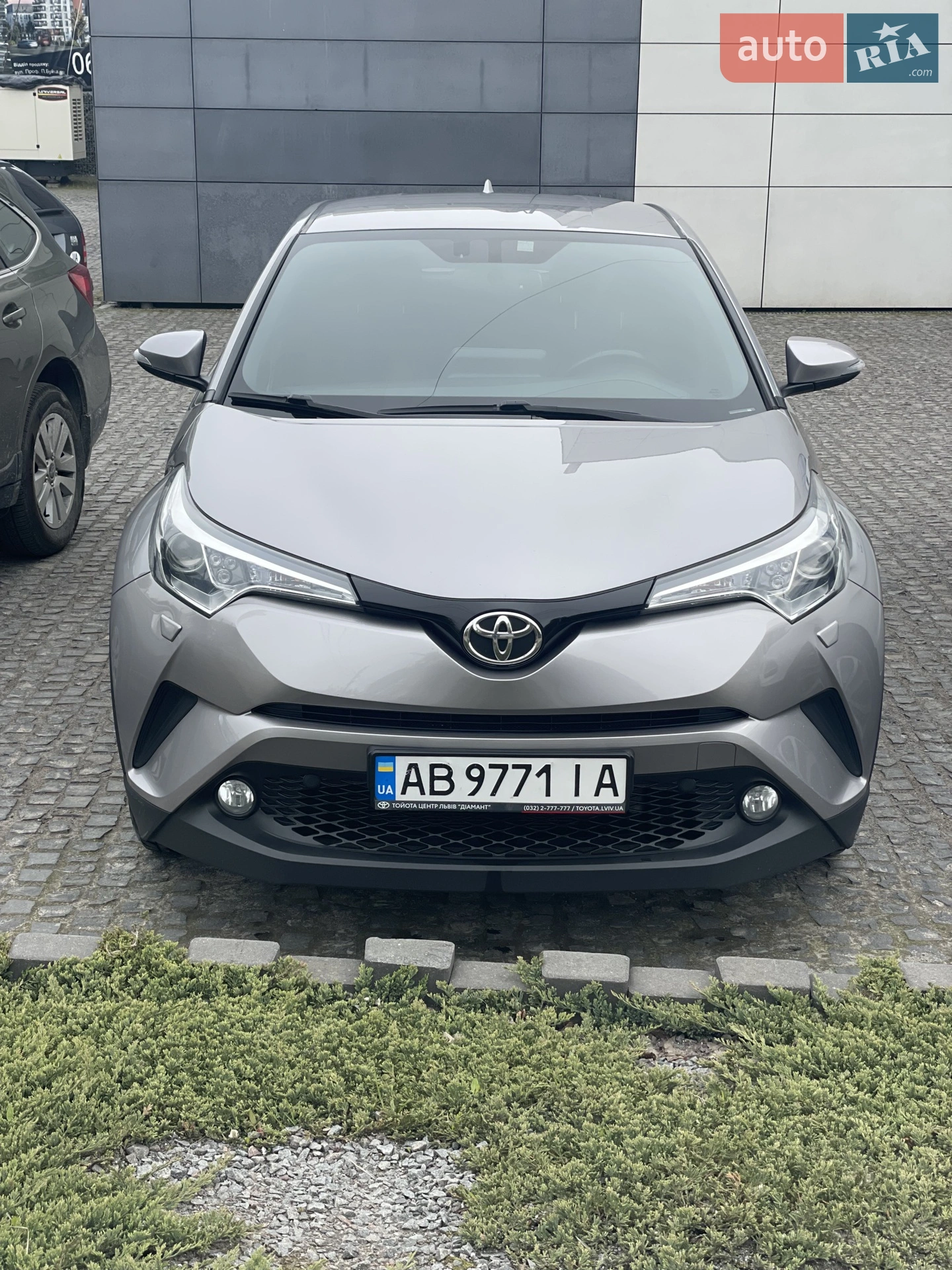 2017 Toyota C-HR - мініатюра 3