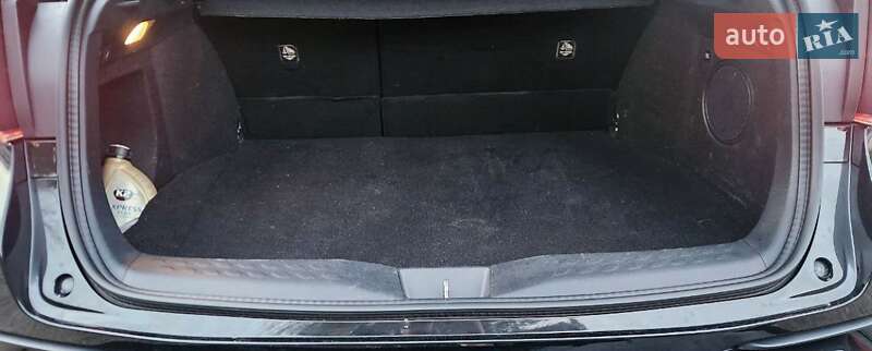 Внедорожник / Кроссовер Toyota C-HR 2016 в Киеве фото 15 Внедорожник / Кроссовер Toyota C-HR 2016 в Киеве