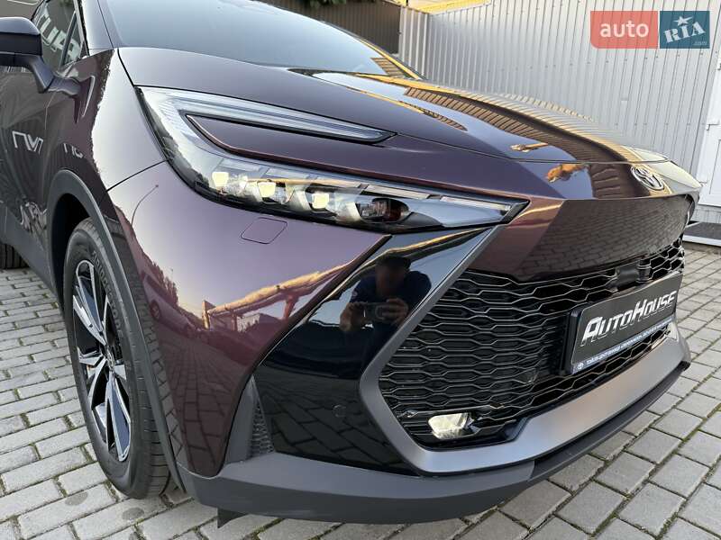 Внедорожник / Кроссовер Toyota C-HR 2024 в Виннице