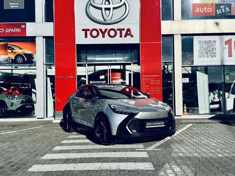Внедорожник / Кроссовер Toyota C-HR 2024 в Тернополе