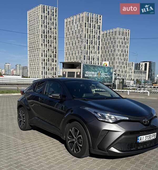 Позашляховик / Кросовер Toyota C-HR 2019 в Києві фото 4 Позашляховик / Кросовер Toyota C-HR 2019 в Києві
