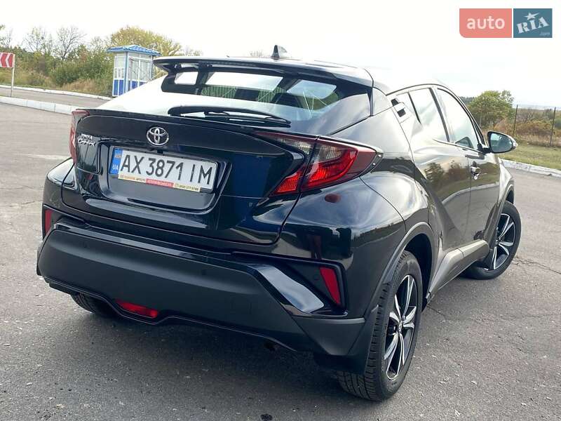 Внедорожник / Кроссовер Toyota C-HR 2019 в Полтаве фото 15 Внедорожник / Кроссовер Toyota C-HR 2019 в Полтаве