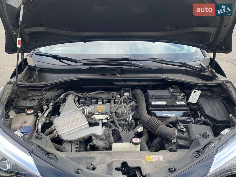 Внедорожник / Кроссовер Toyota C-HR 2019 в Полтаве фото 34 Внедорожник / Кроссовер Toyota C-HR 2019 в Полтаве