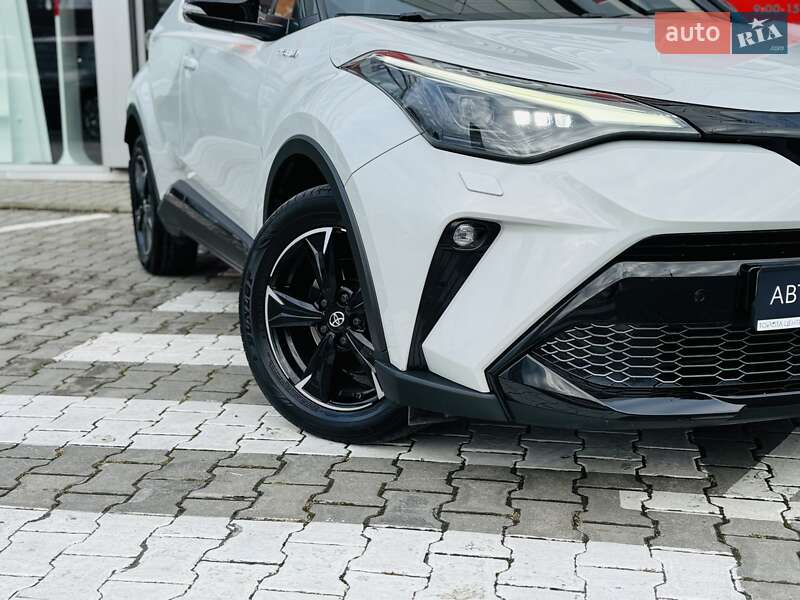 Позашляховик / Кросовер Toyota C-HR 2021 в Тернополі