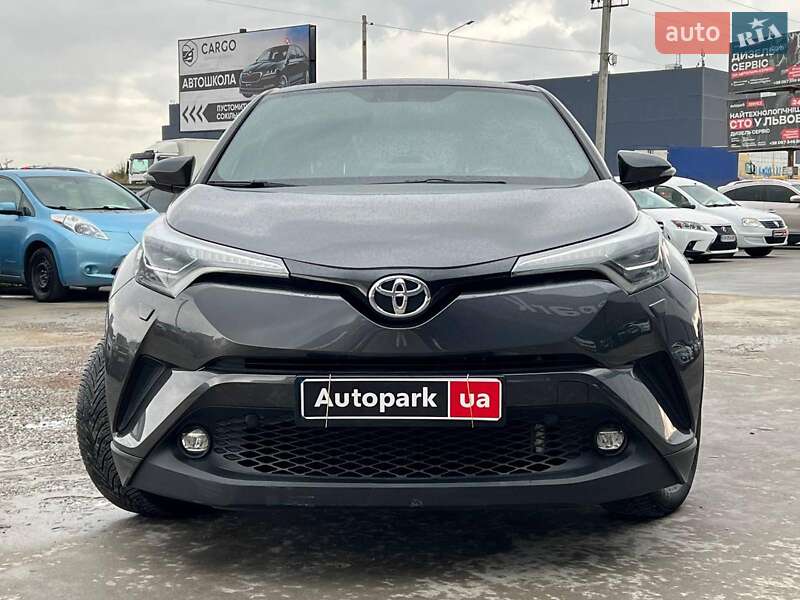 Внедорожник / Кроссовер Toyota C-HR 2017 в Львове