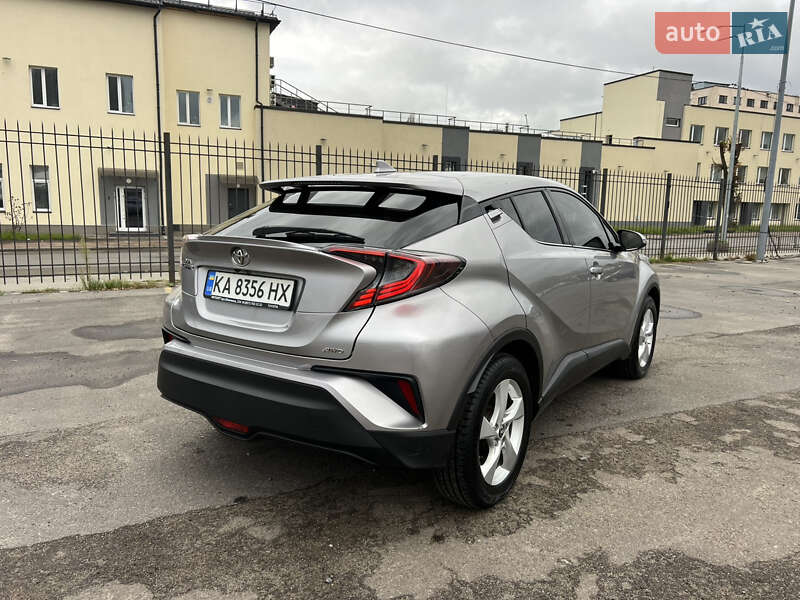 Внедорожник / Кроссовер Toyota C-HR 2017 в Киеве фото 10 Внедорожник / Кроссовер Toyota C-HR 2017 в Киеве