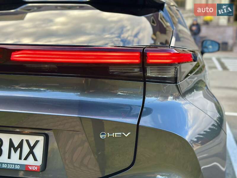 Внедорожник / Кроссовер Toyota C-HR 2024 в Киеве