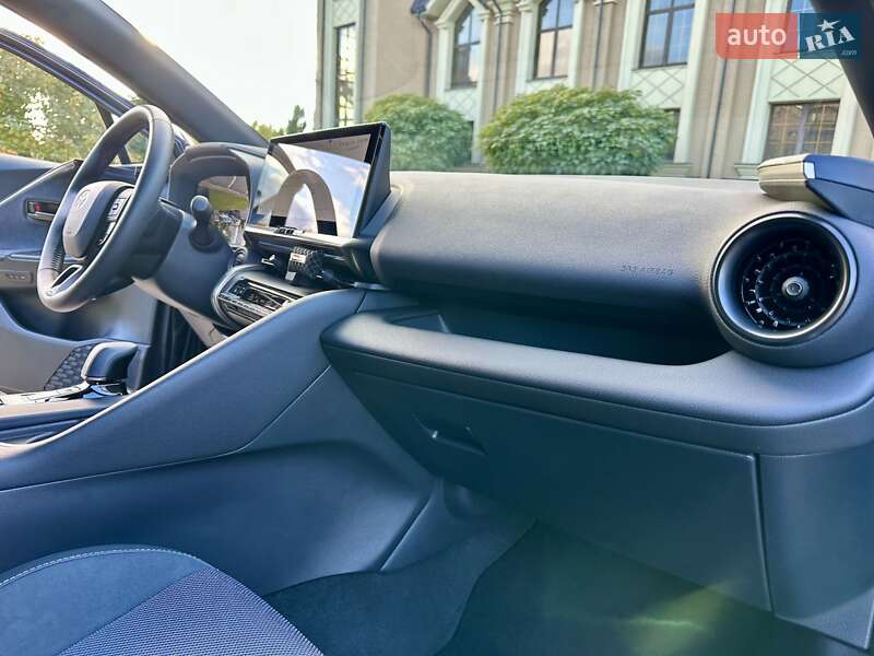 Внедорожник / Кроссовер Toyota C-HR 2024 в Киеве