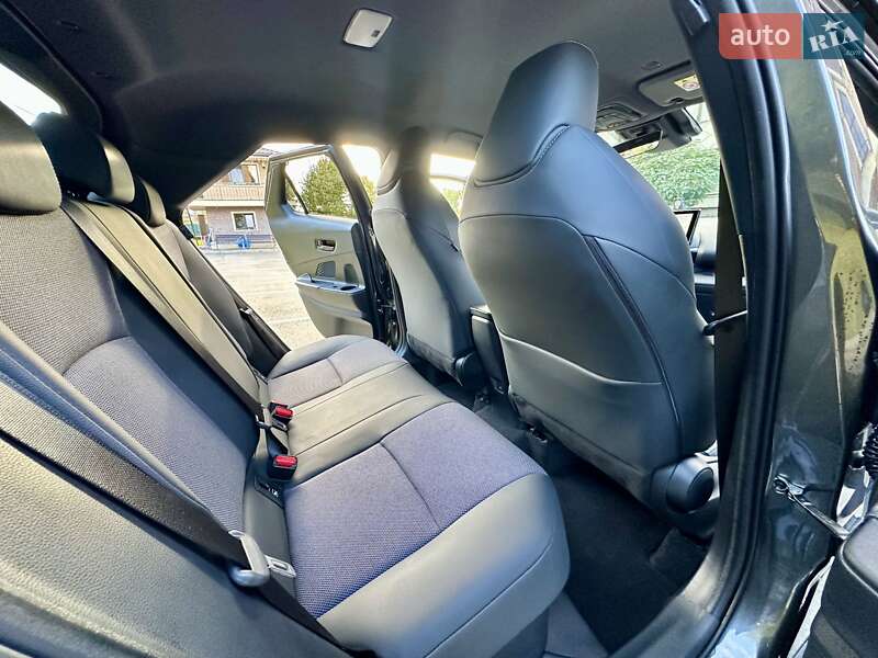 Внедорожник / Кроссовер Toyota C-HR 2024 в Киеве