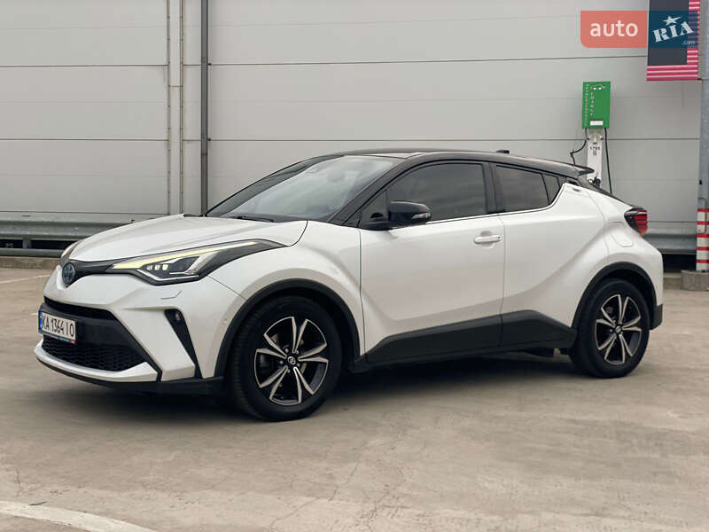 Внедорожник / Кроссовер Toyota C-HR 2022 в Киеве