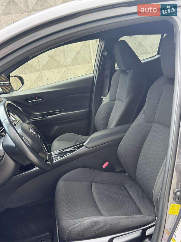 Позашляховик / Кросовер Toyota C-HR 2019 в Одесі