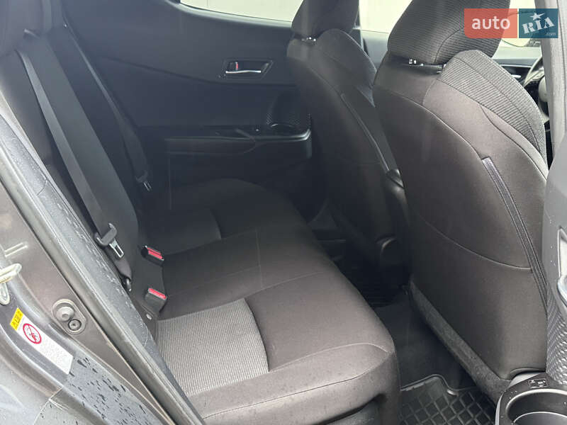 Позашляховик / Кросовер Toyota C-HR 2019 в Одесі