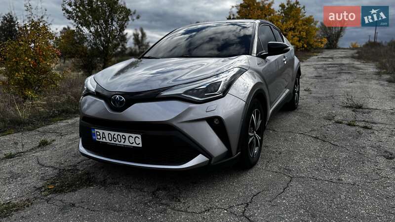 Внедорожник / Кроссовер Toyota C-HR 2019 в Кропивницком