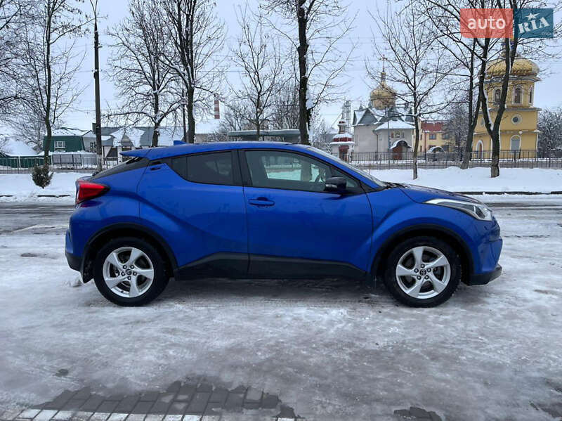 Внедорожник / Кроссовер Toyota C-HR 2018 в Коломые